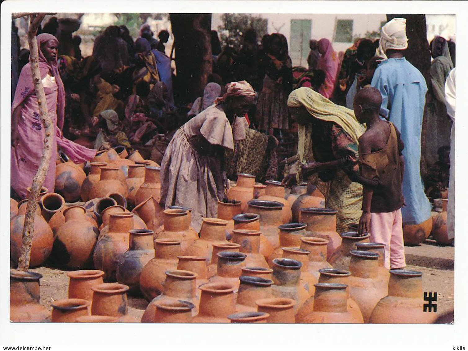 CPSM 10.5 X 15  Tchad  BOKORO Préfecture De Chari-Barguimi Au Marché  Poteries - Tschad