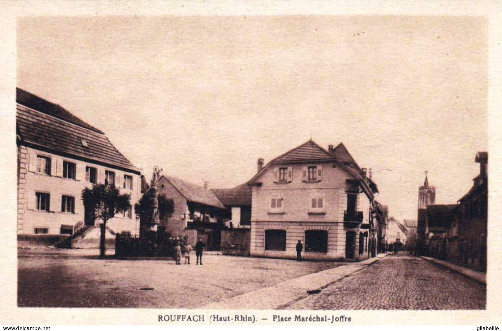 68 - Haut Rhin -  ROUFFACH -  Place Marechal Joffre - Rouffach