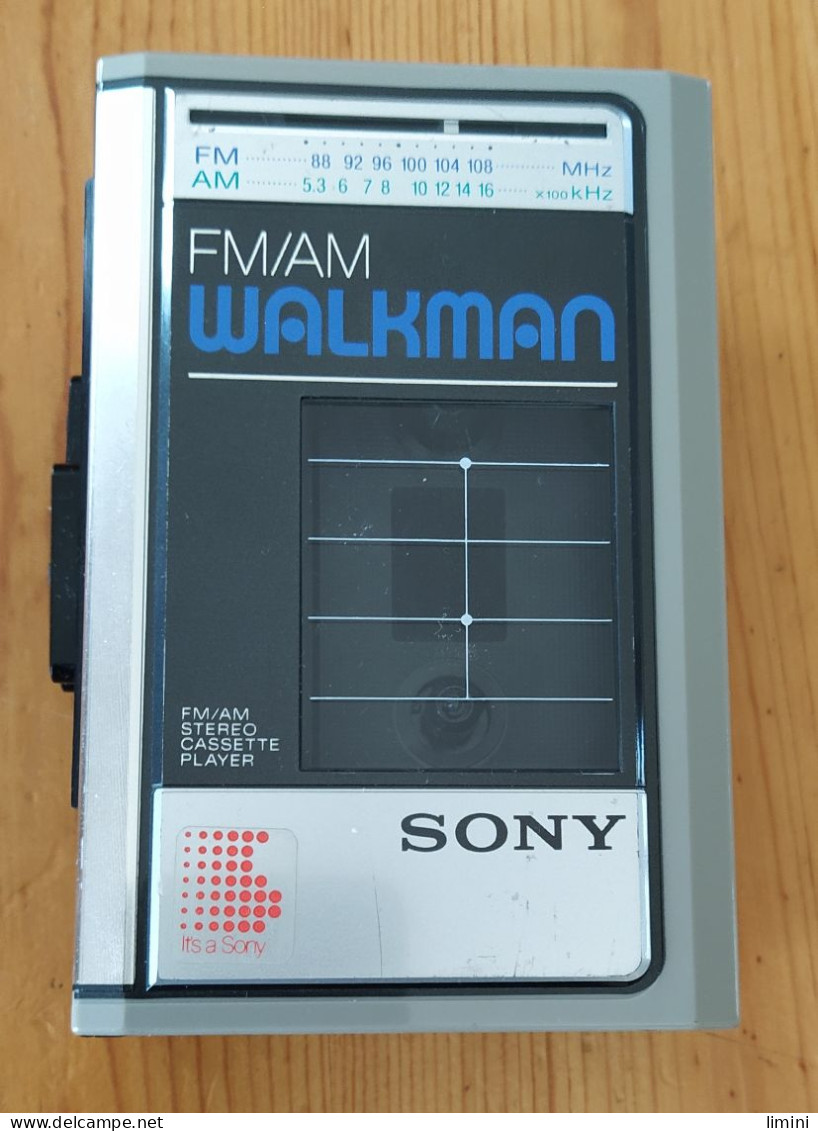 Lecteur Cassette Vintage Sony Walkman WM-F31 FM AM Radio - Objetos Derivados