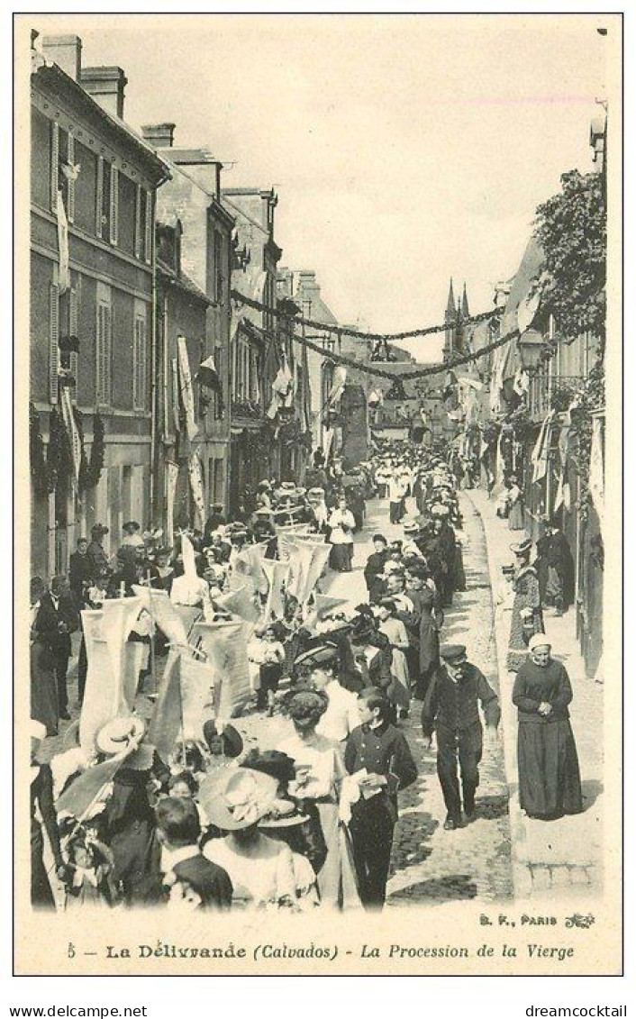 14 LA DELIVRANDE. La Procession De La Vierge - La Delivrande