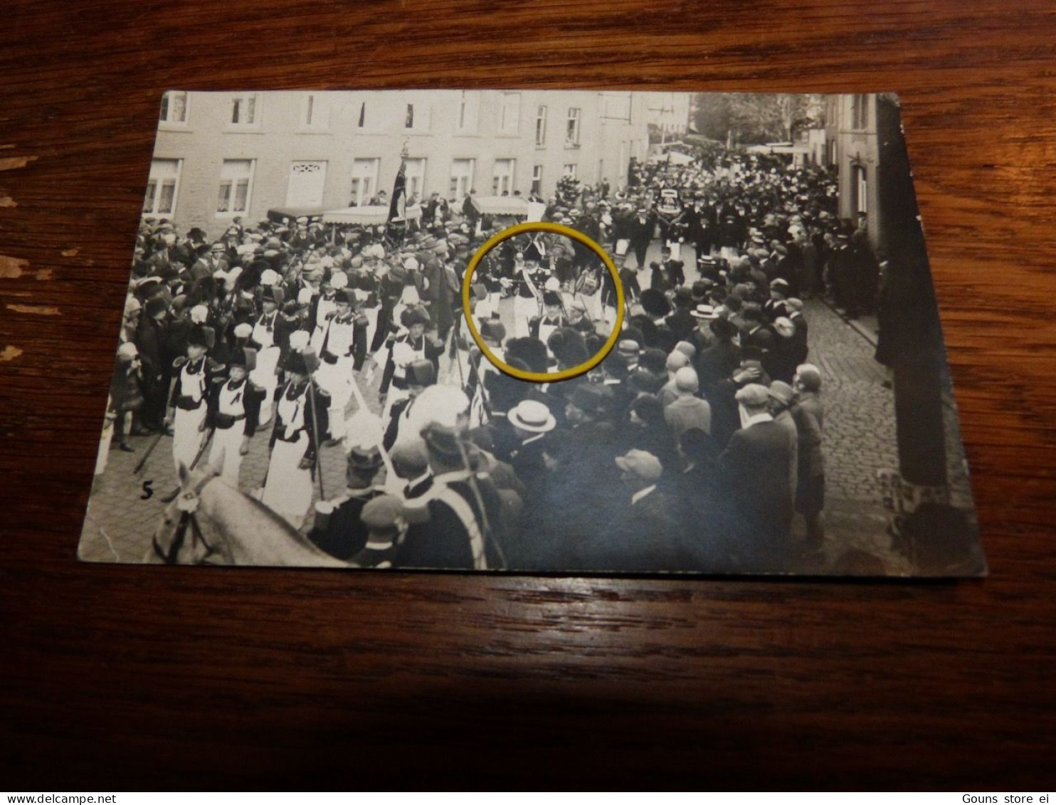 BC30-13 Carte Photo Gerpinnes Rentrée De La Marche Folklorique à L'église Sainte-Rolende ? - Gerpinnes