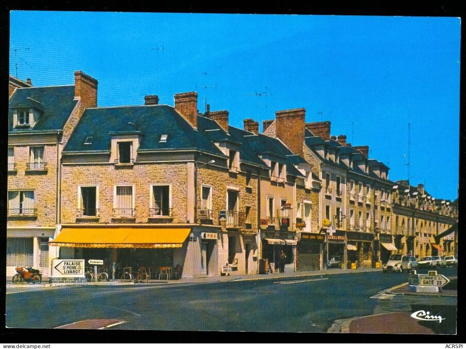 TRUN  Le Bar Du Centre J.mallet Rue De Vimoutier édition Cim Carte Rare - Trun