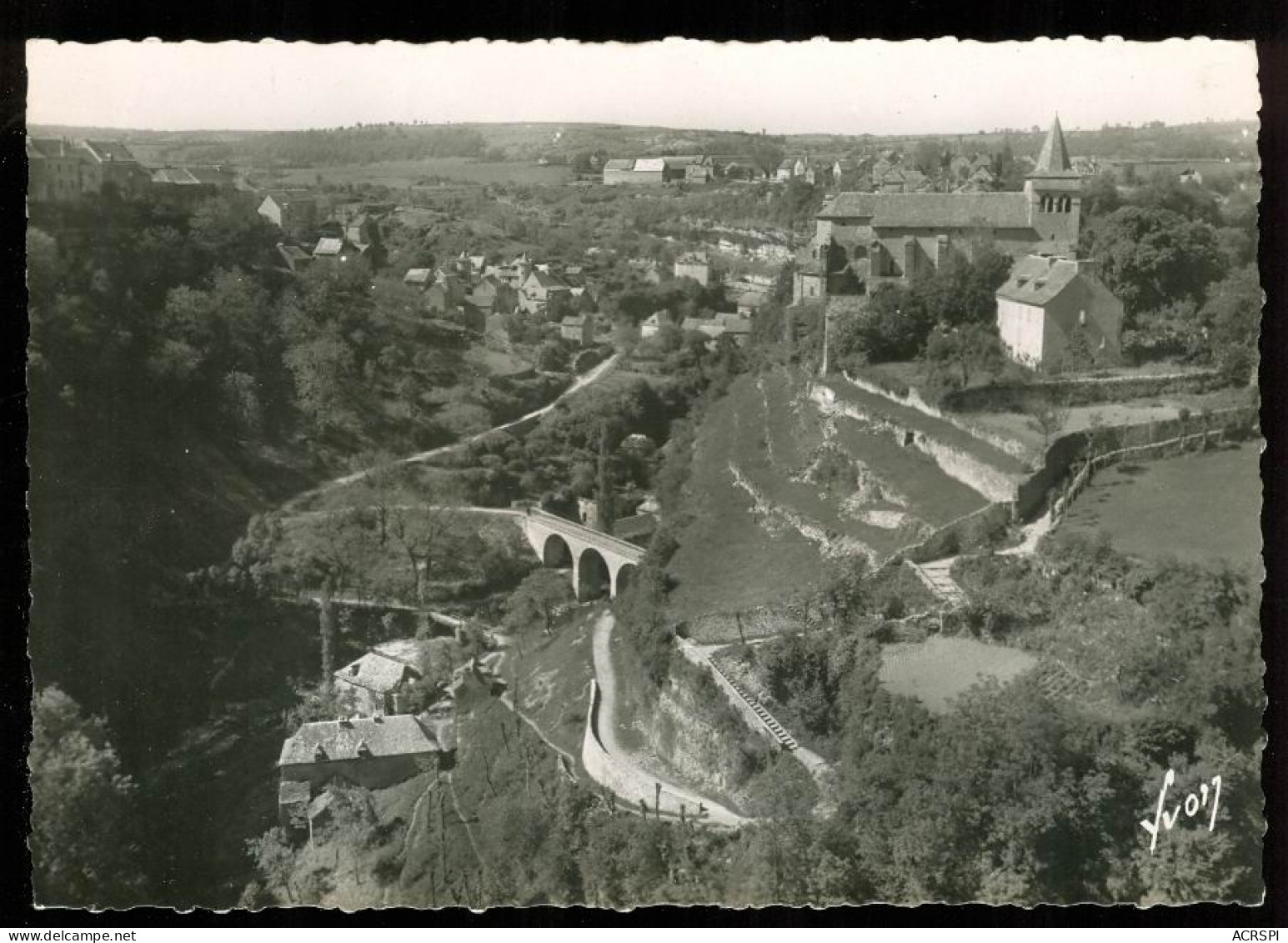 BOZOULS  Vue Générale édition D'art Yvon Carte Rare - Bozouls