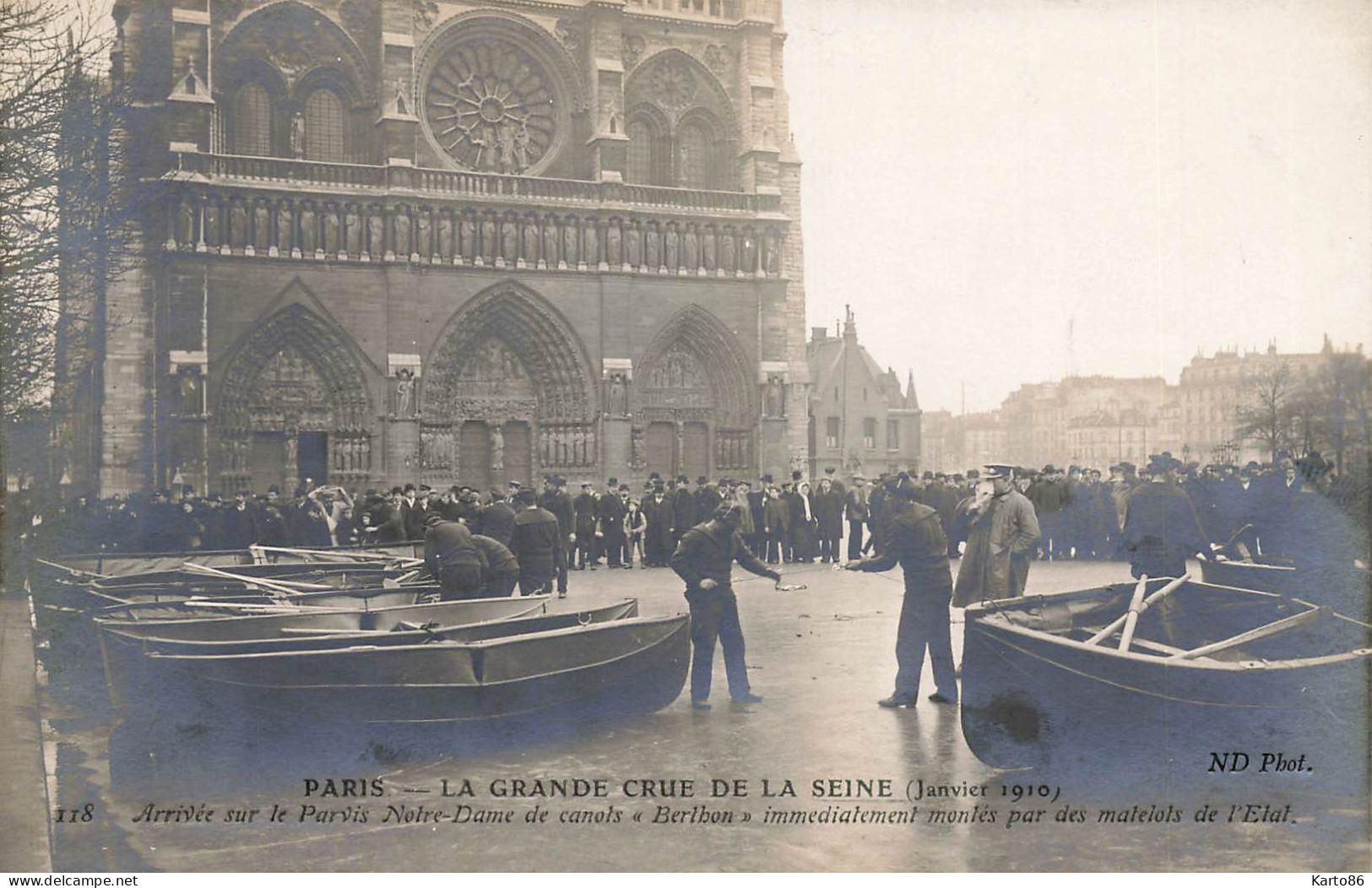 Paris * 4ème * Parivs Notre Dame , Canots Beribon * Inondations De Paris Janvier 1910 * Crue Catastrophe - Arrondissement: 04