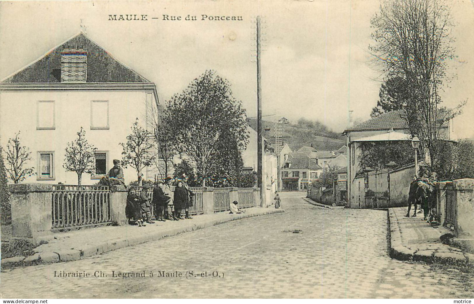 MAULE - Rue Du Ponceau. - Maule