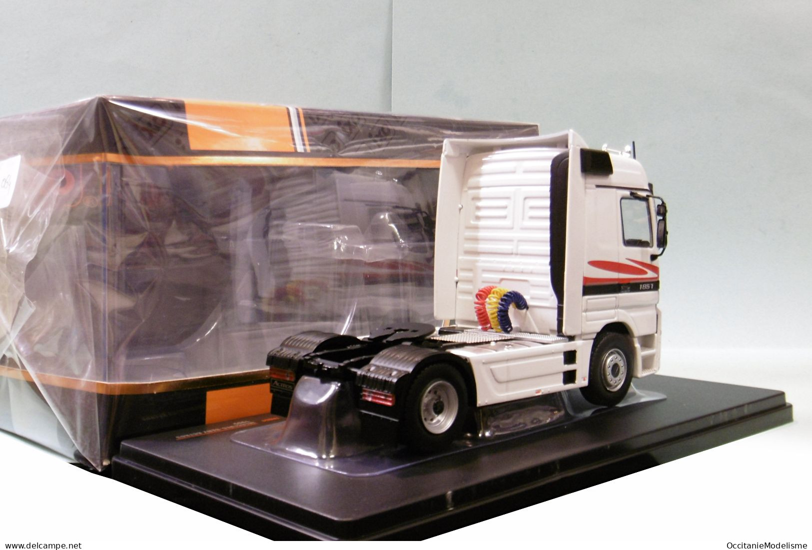 Ixo - Camion MERCEDES BENZ ACTROS MP1 1995 Blanc Réf. TR064 NBO Neuf 1/43 - Ixo