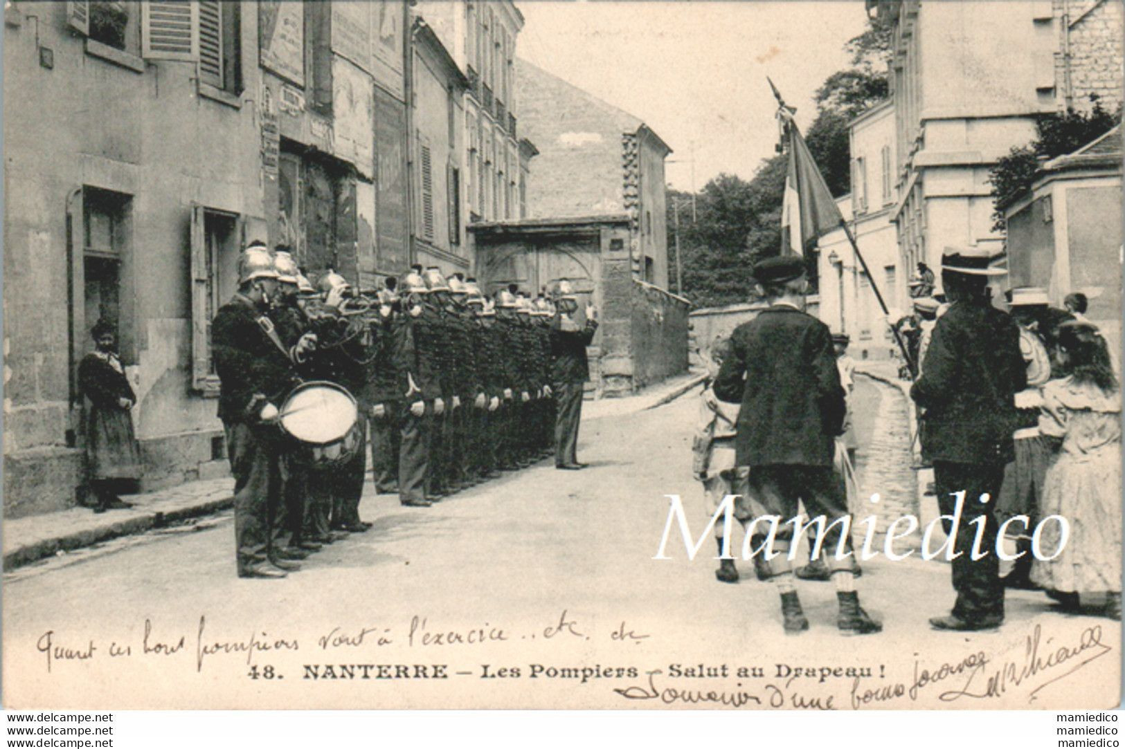 Les Sapeurs- Pompiers De NANTERRE - Salut Au Drapeau. Beau Plan. 2 Scans BE - Firemen