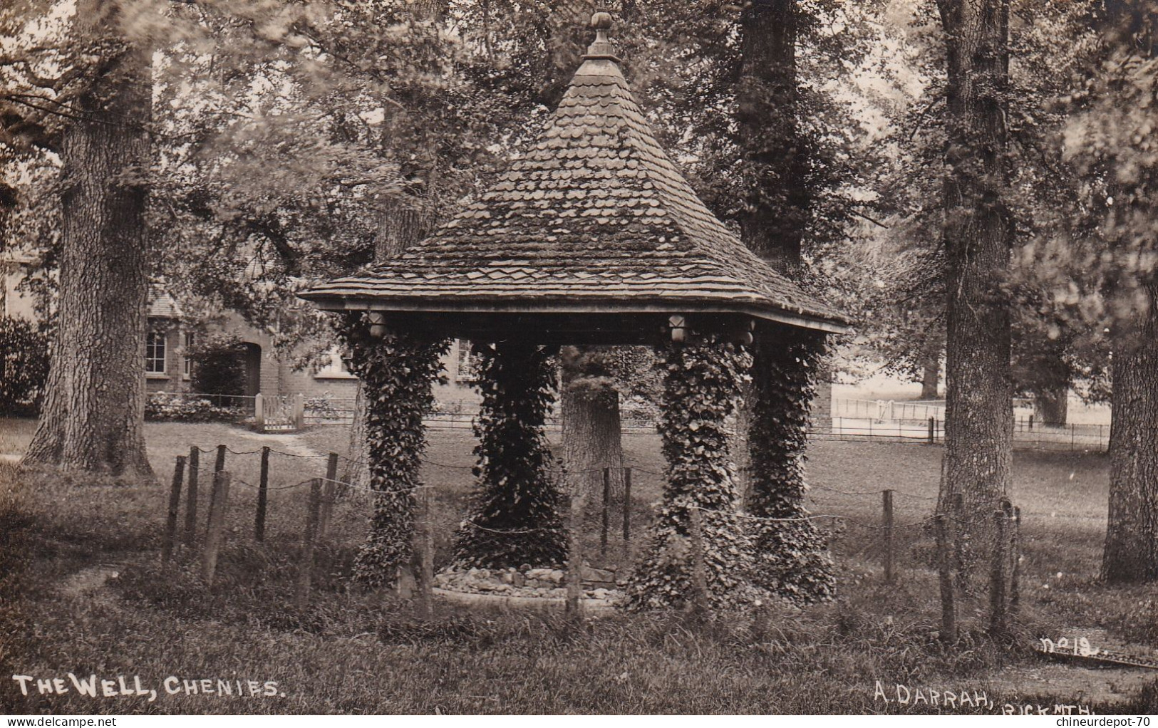 THE WELL  CHENIES  A DARRAH RICK - Buckinghamshire