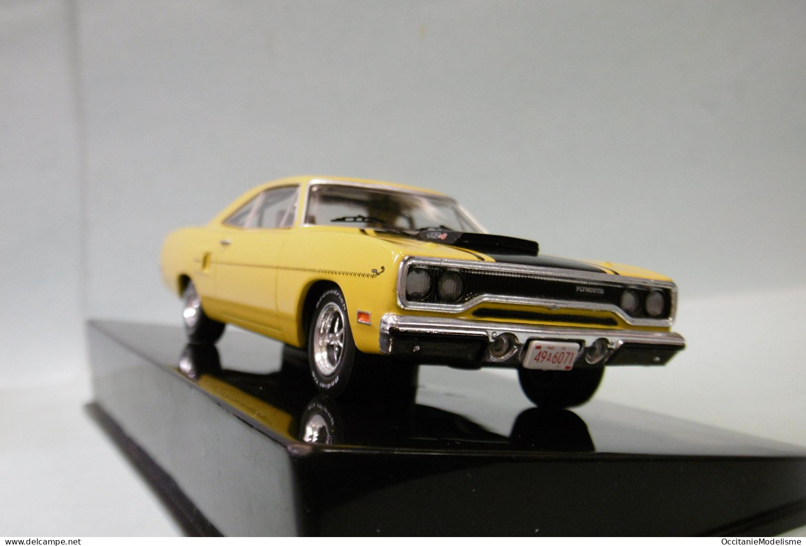 Ixo - PLYMOUTH ROAD RUNNER 1970 Jaune Réf. CLC531N NBO Neuf 1/43 - Ixo