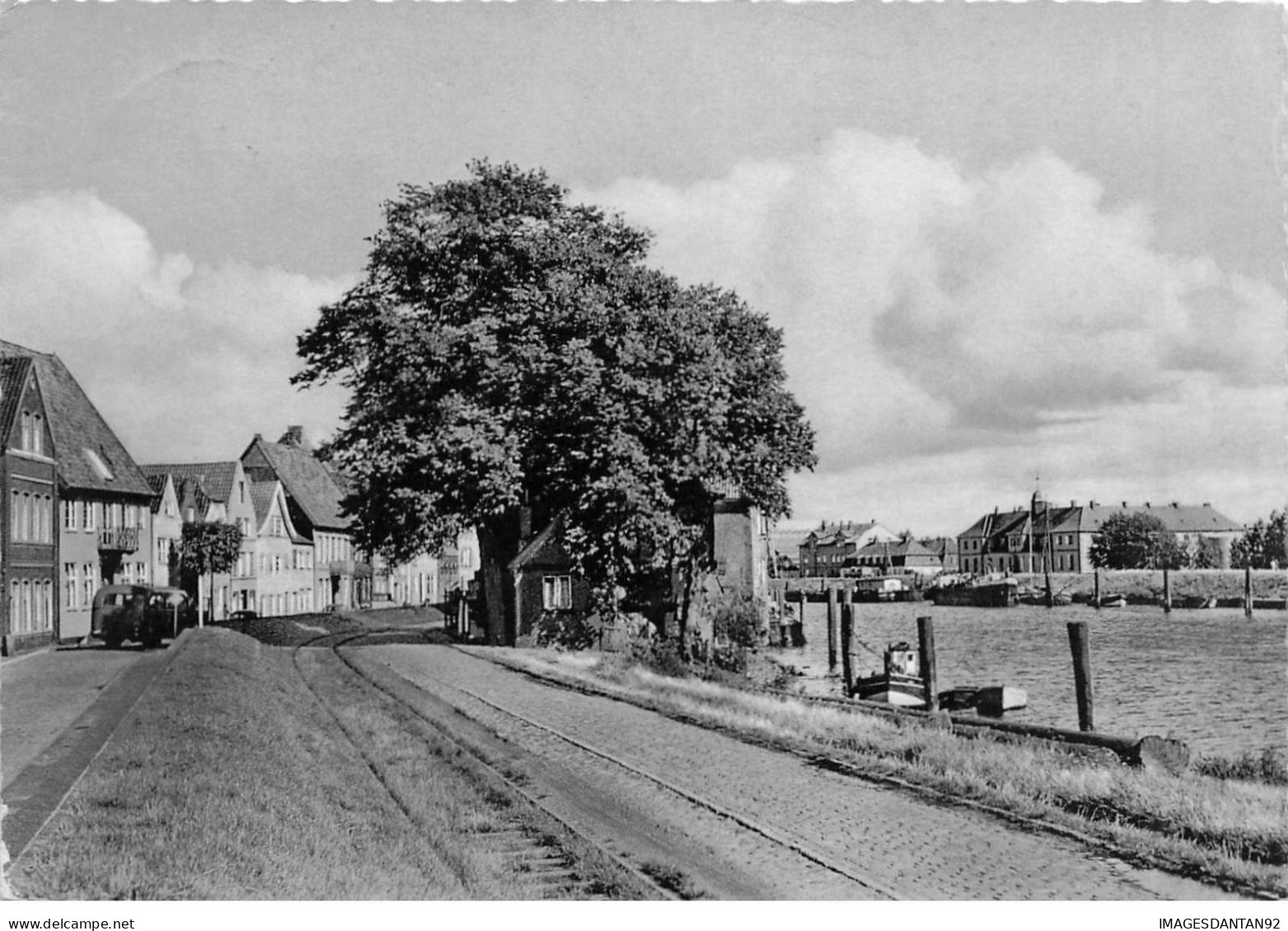 ALLEMAGNE #MK35910 GLUECKSTADT ELBE AM HAFEN - Glückstadt