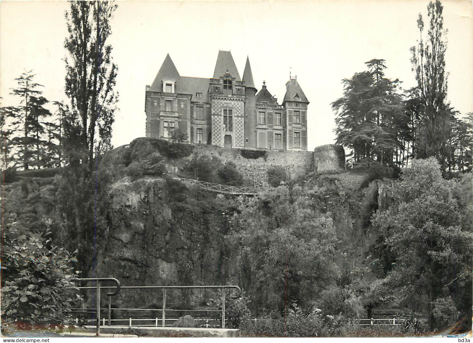 61 - ECOUCHE - CHÂTEAU DE MESNIL - Ecouche