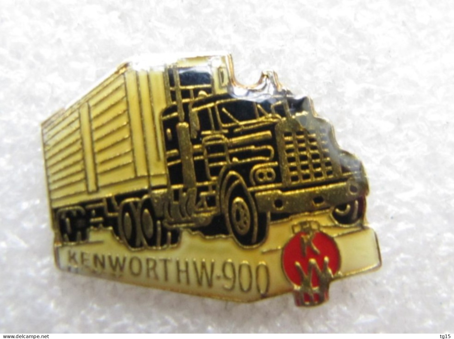 PIN'S    CAMION  TRUCK  KENWORTH W 900 - Transports