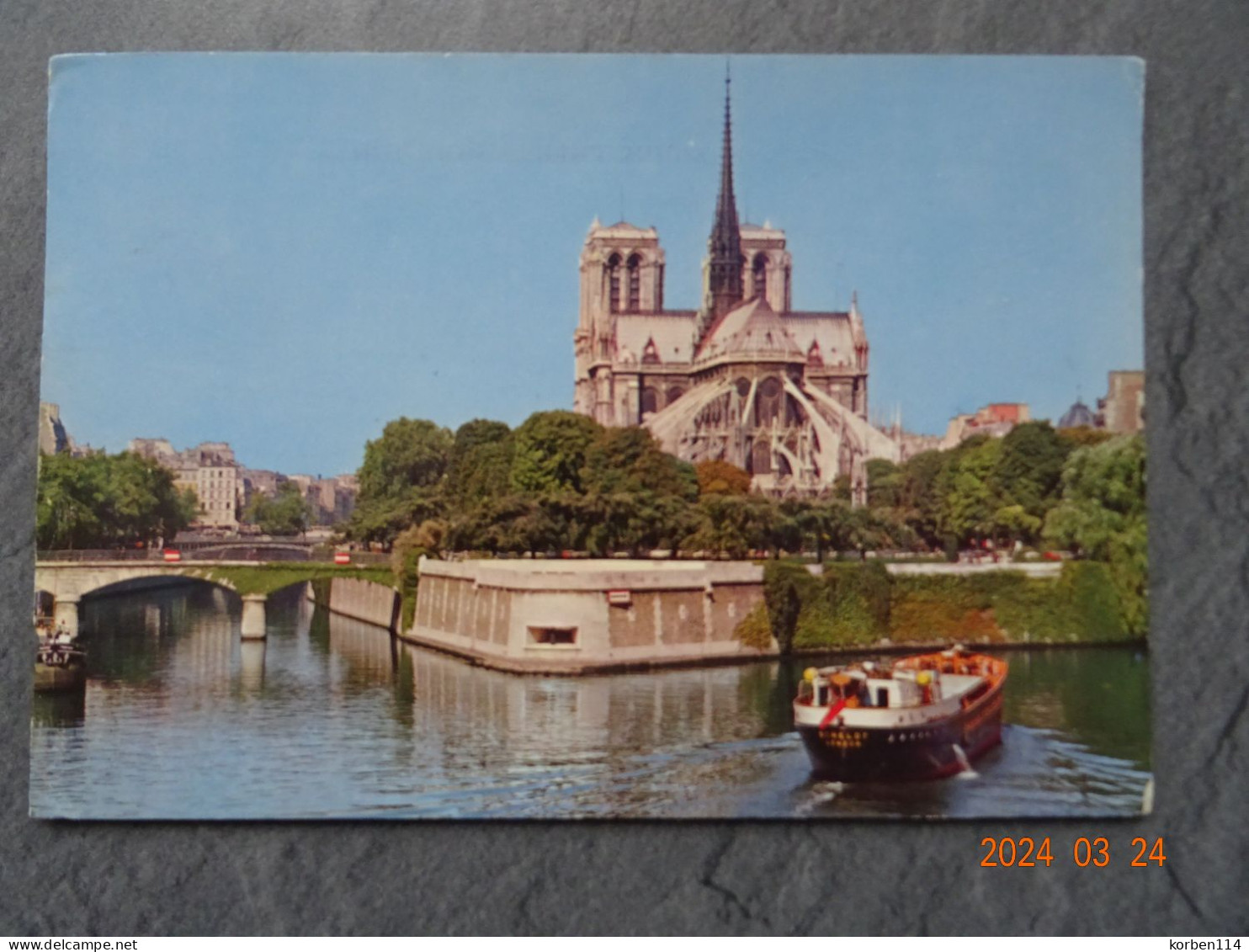 LA SEINE ET LE CHEVET DE NOTRE DAME - La Seine Et Ses Bords