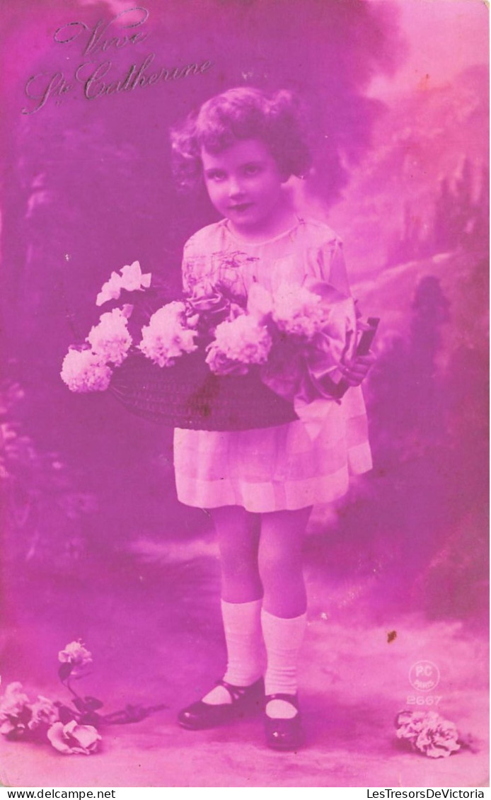 FETES - VOEUX - Sainte Catherine - Vive Ste Catherine - Un Enfant Tenant Un Bouquet De Fleur - Carte Postale Ancienne - Santa Caterina