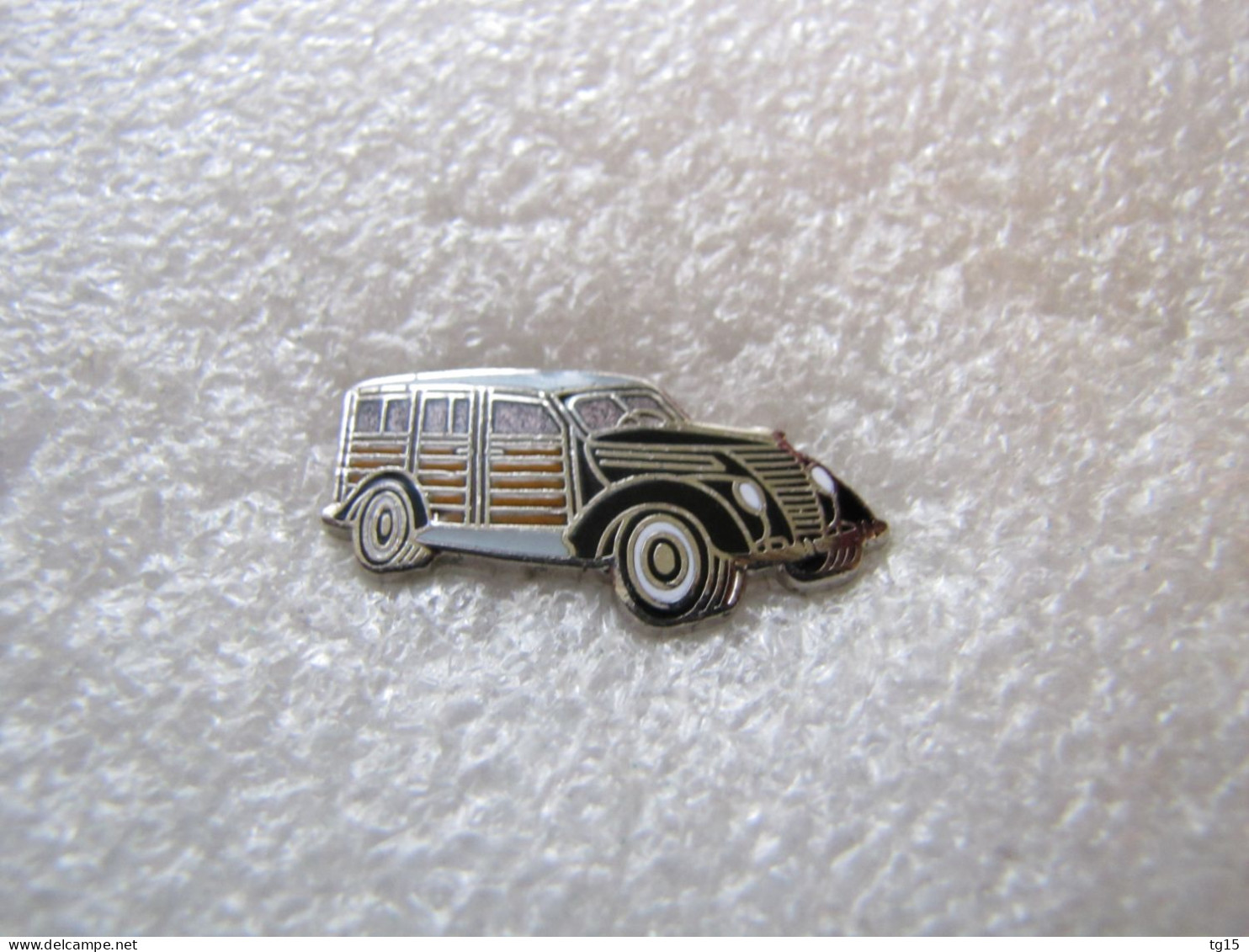 TOP RARE PIN'S   FORD  WOODY  1937  Email Grand Feu - Ford