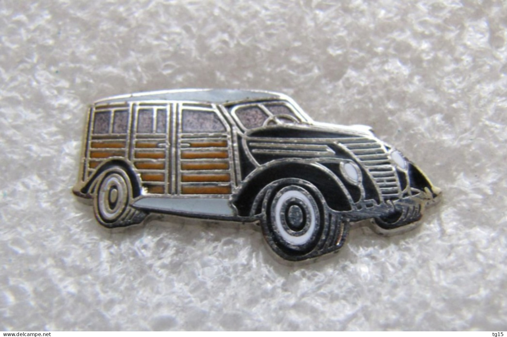 TOP RARE PIN'S   FORD  WOODY  1937  Email Grand Feu - Ford