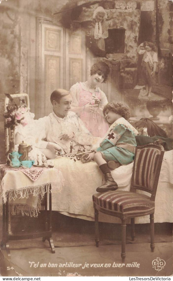 FANTAISIES - Hommes - Un Homme- Une Femme - Un Enfant- Tel Un Bon Artilleur Je Veux En Tuer Mille-Carte Postale Ancienne - Hommes