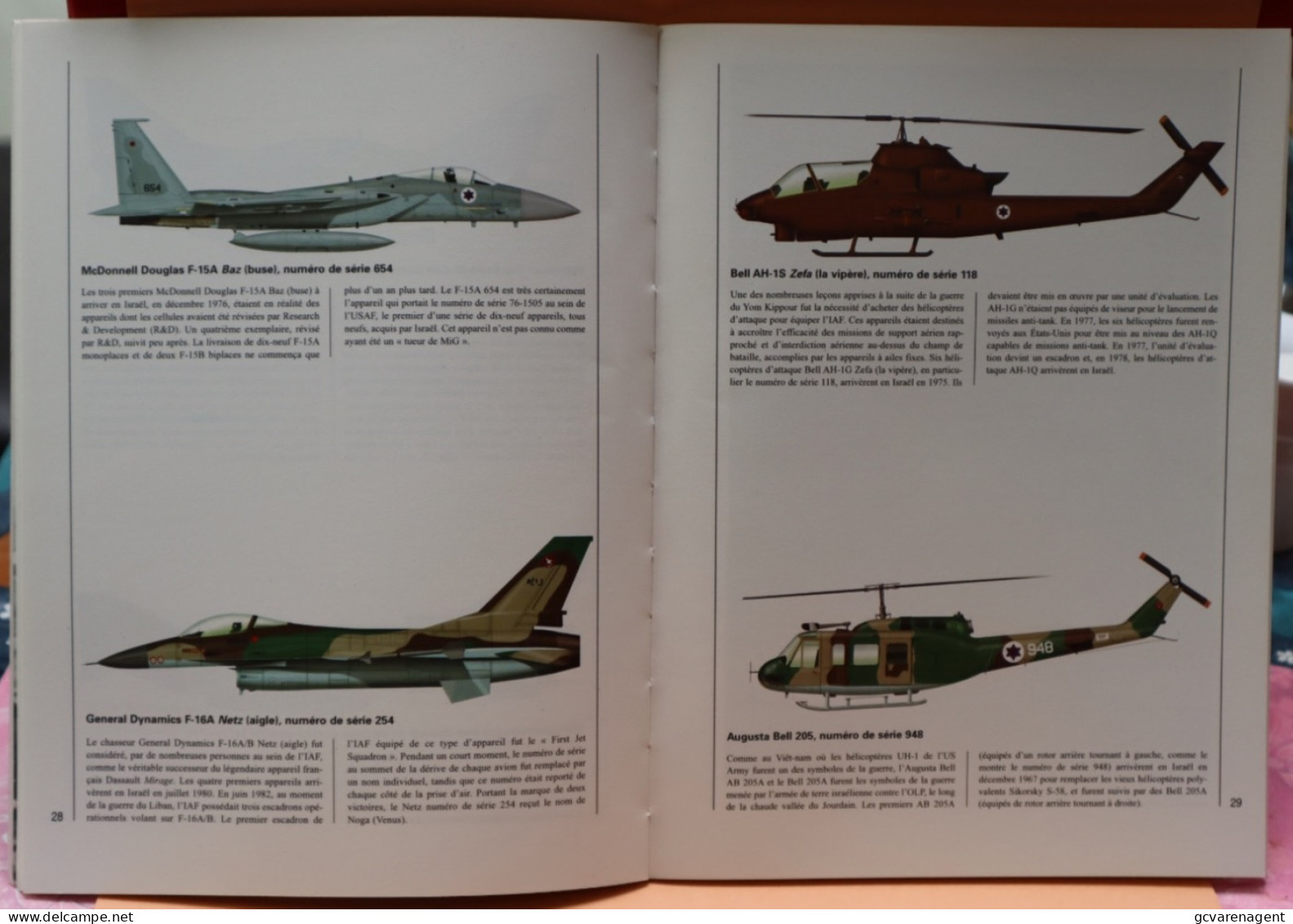 LES COMBATS DU CIEL - LES GUERRES ISRAELO-ARABES DANS LES AIRS 1967 - 1982  - BELLE ETAT - 64 PAGES     2 IMAGES - Flugzeuge