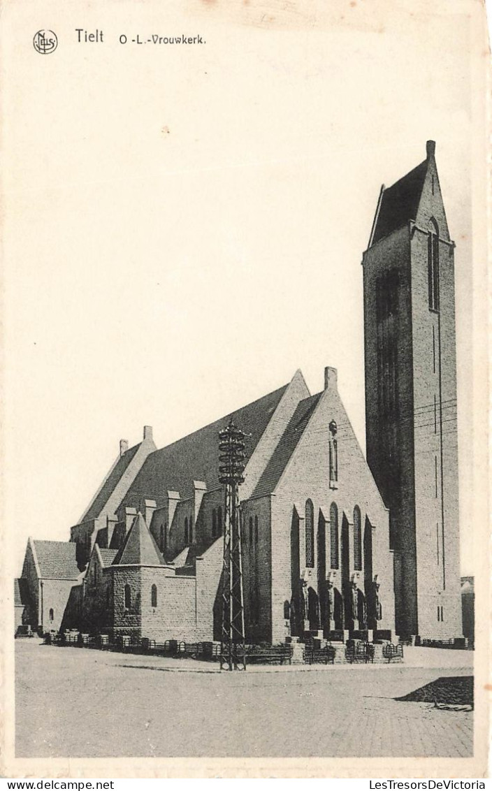 BELGIQUE - Tielt - O L Vrouwkerk - Vue Panoramique De L'église - De L'extérieure - Carte Postale Ancienne - Tielt