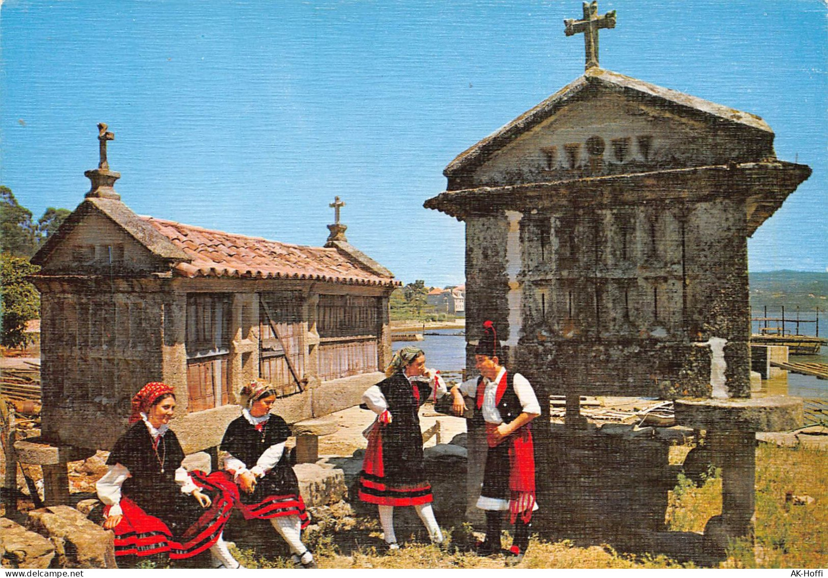 GALICIA Hórreos E Mozos Trachten - Costumes