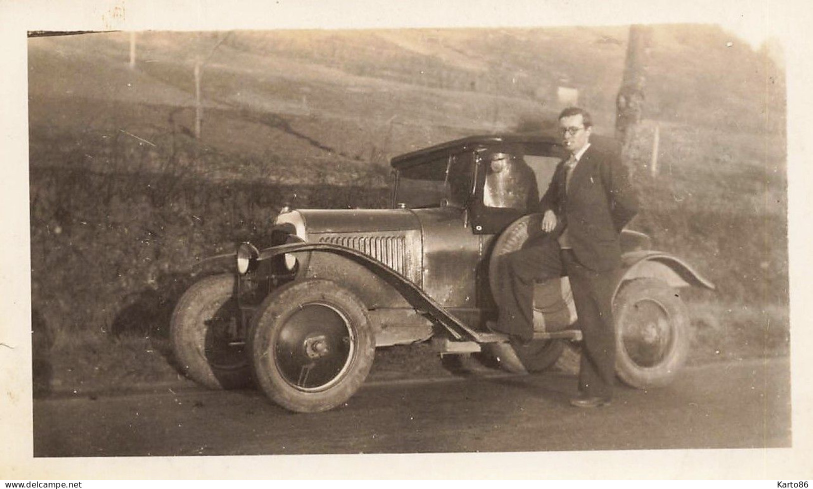 Automobile Ancienne De Marque Modèle Type ? * Automobiles Voiture , Route De Brive à Terrasson * Photo 11x7cm * 1934 - PKW
