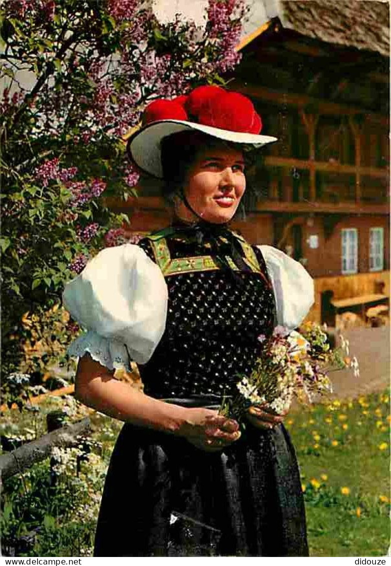 Folklore - Costumes - Schwarzwald - Gutacher Tracht - CPM - Voir Scans Recto-Verso - Costumes