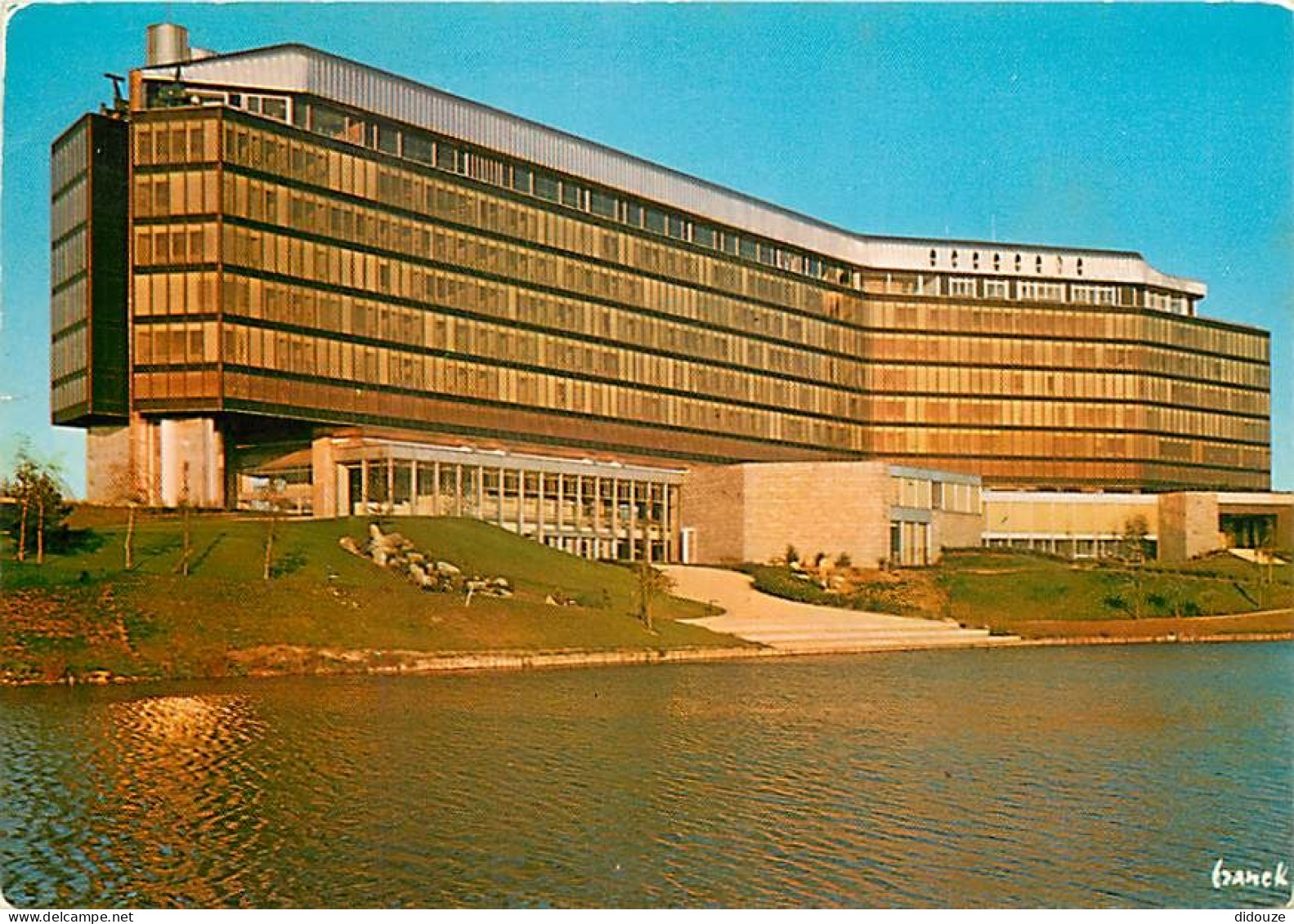 94 - Créteil - La Préfecture - CPM - Voir Scans Recto-Verso - Creteil