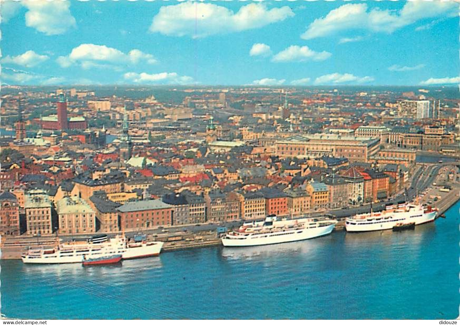 Suède - Sverige - Stockholm - Skeppsbron Och Gomla Sta'n - The Harbour And The Old Town - Bateaux - Vue Aérienne - CPM - - Suède