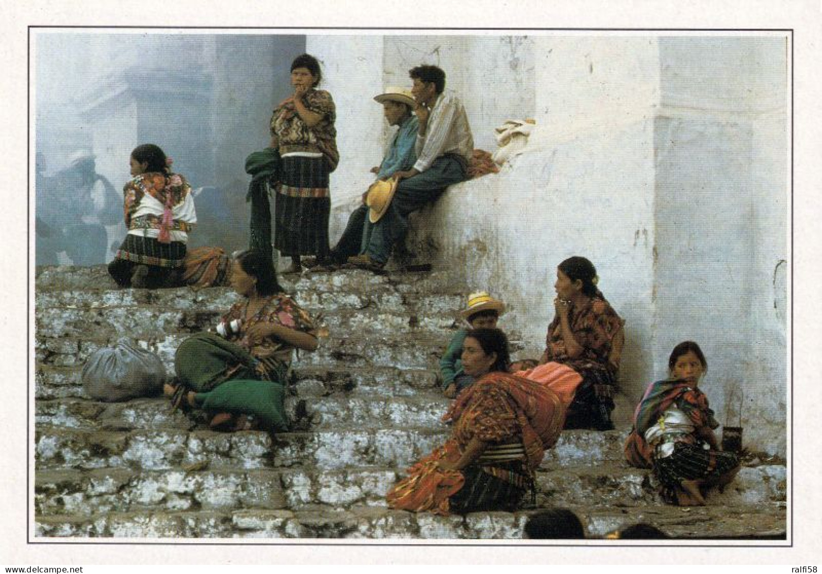 2 AK Guatemala * Blumenmarkt Auf Den Stufen Der Kirche Santo Tomás In Chichicastenango, 1. Karte Mit Erklärungen * - Guatemala