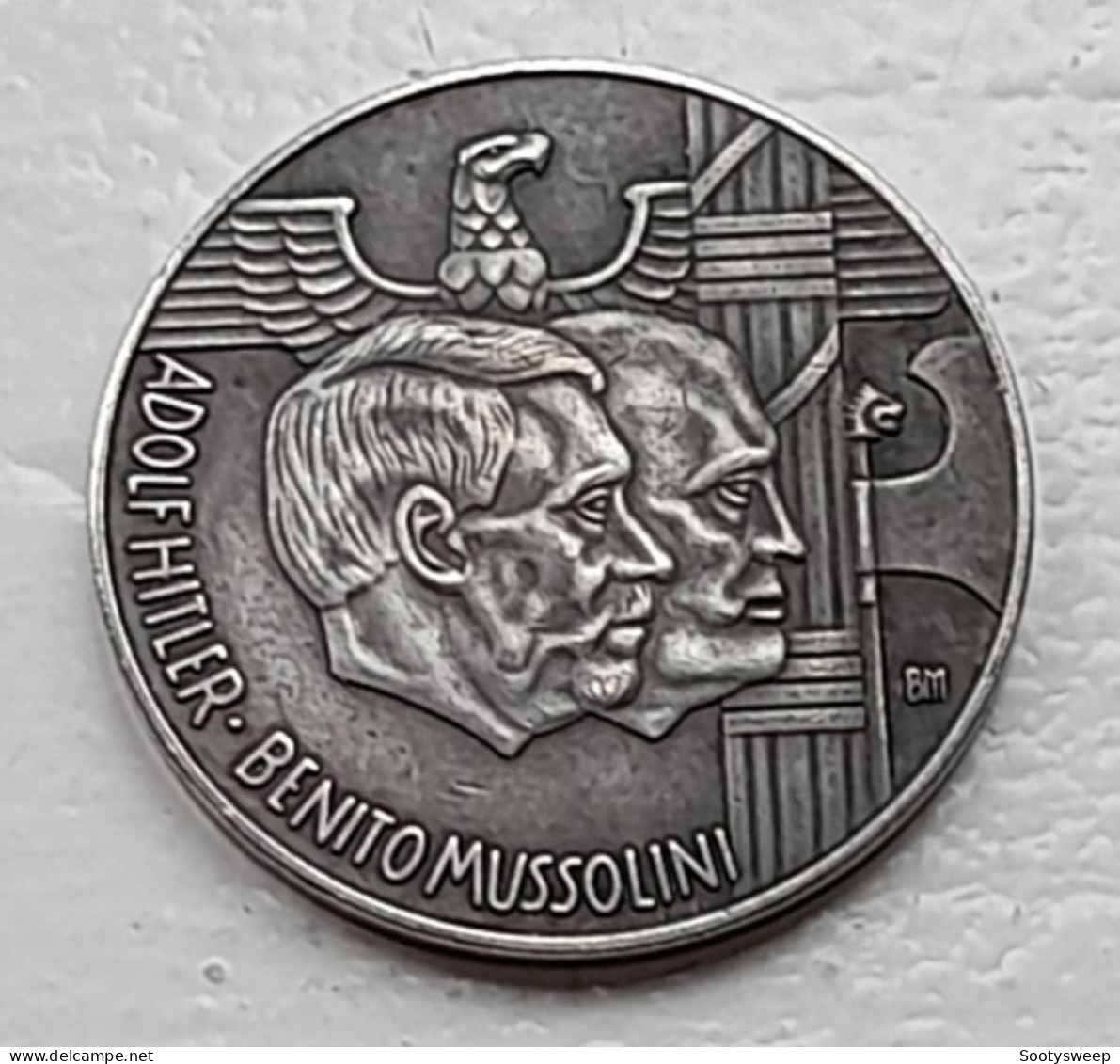 Third Reich Commemorative Medallion Metal (Reproduction) - Hitler Commemorative Metal Medallion (Reproduction) - Otros & Sin Clasificación