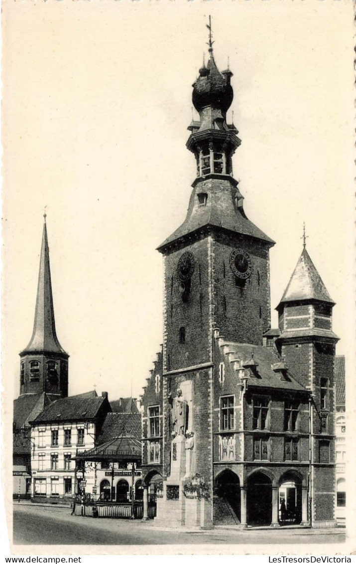 BELGIQUE - Tielt - Markt Halletoren En H Hartbeeld - Vue Générale De L'église - De L'extérieure - Carte Postale Ancienne - Tielt