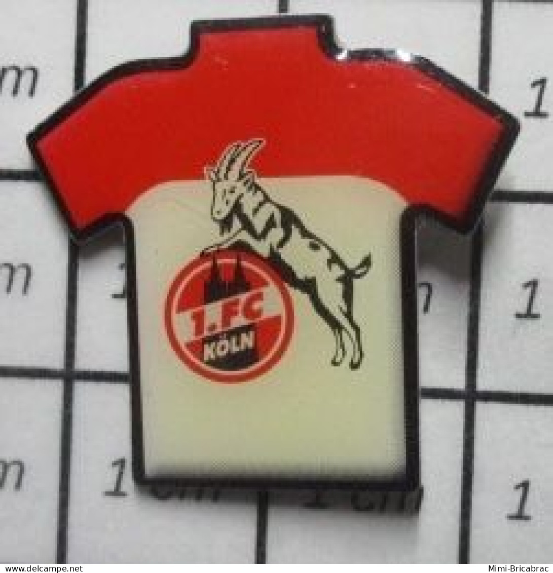 615d Pin's Pins / Beau Et Rare / SPORTS /  MAILLOT CLUB DE FOOT FC KÖLN CHEVRE BOUC - Football