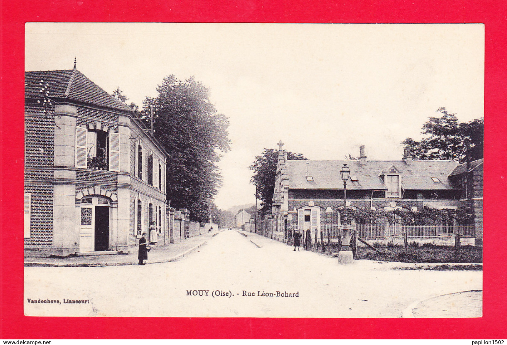 F-60-Mouy-08A84  La Rue Léon Bohard, Cpa BE - Mouy