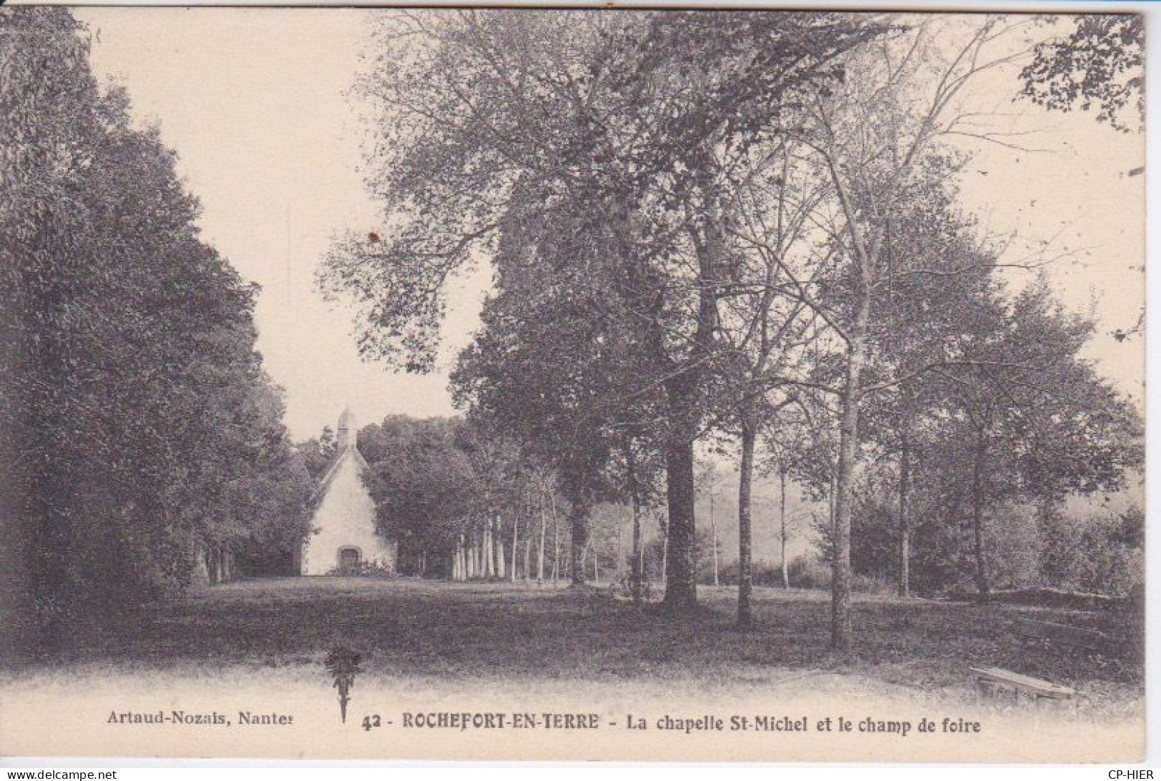 56 - ROCHEFORT EN TERRE - LA CHAPELLE ST MICHEL ET LE CHAMP DE FOIRE - Rochefort En Terre