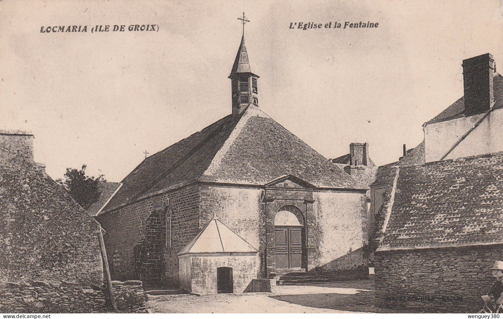 56 LOCMARIA    ILE De  GROIX  L'Eglise Et La Fontaine.   ND De Plasmanec  TB PLAN. Env. 1920.  RARETE  Voir Description - Groix