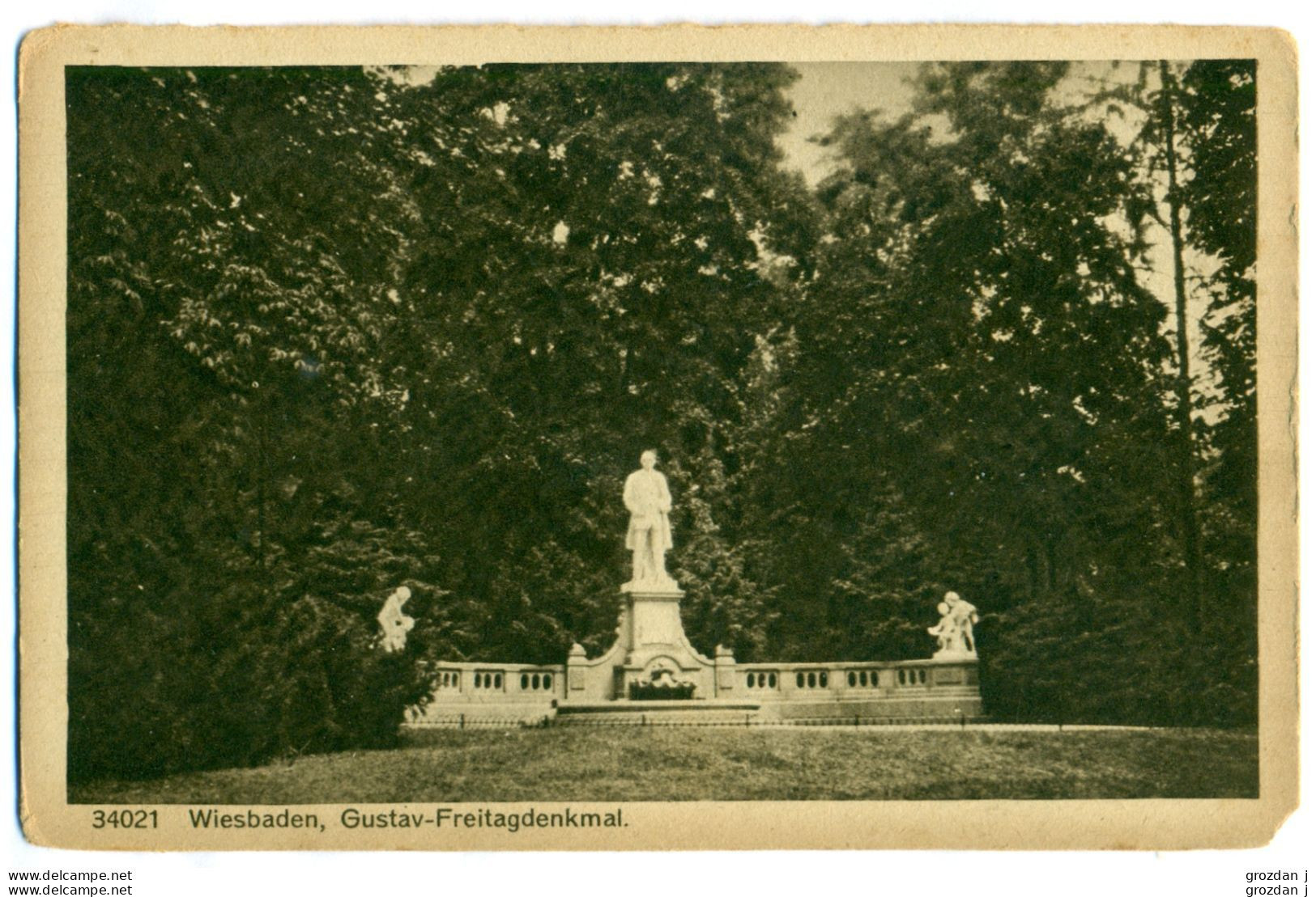 SPRING-CLEANING LOT (44 POSTCARDS), Wiesbaden, Germany