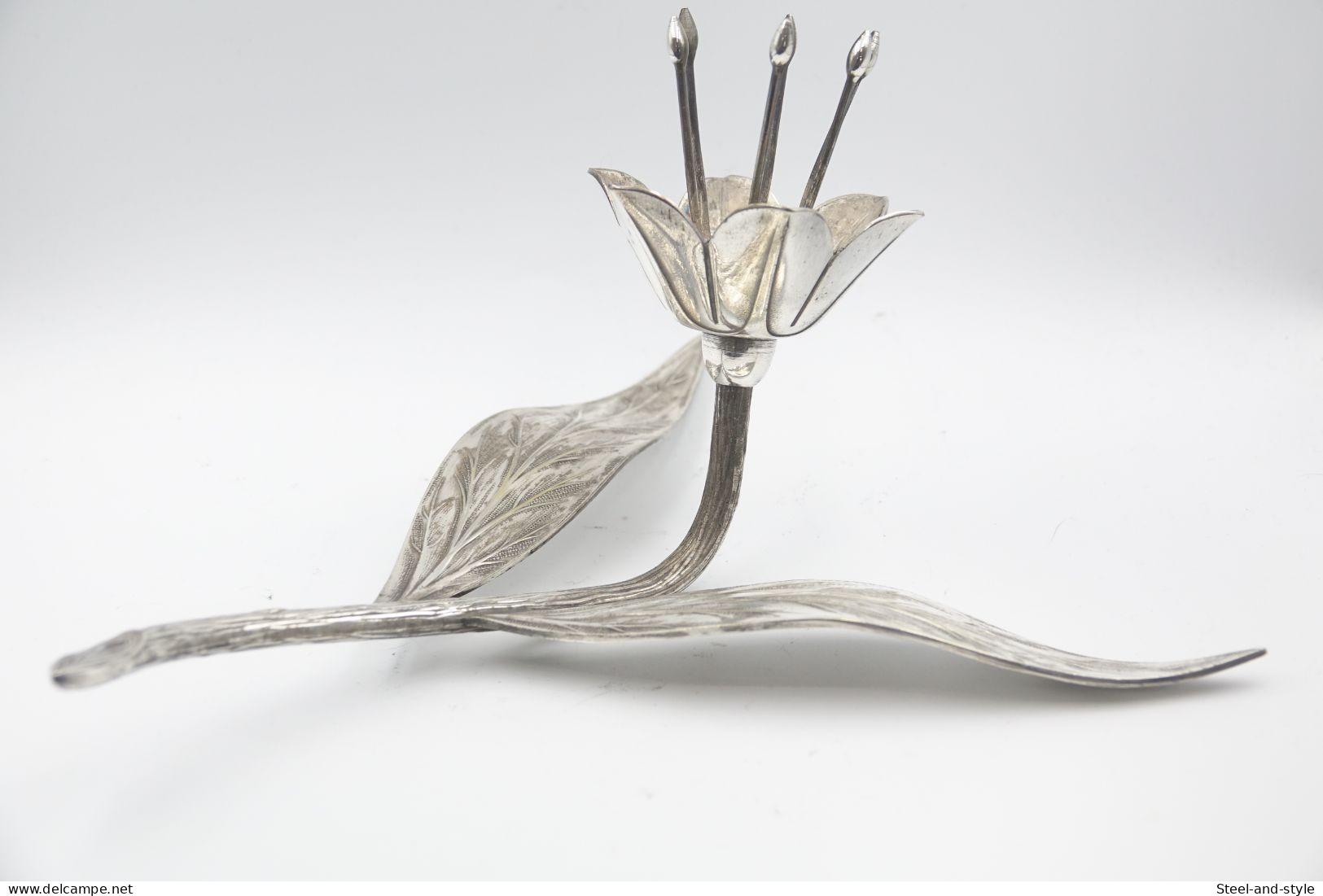 Design : SILVERWARE : Silver Plated Ashtray Flower - Design : Meneses - Made In Spain - 1960 - 70 's