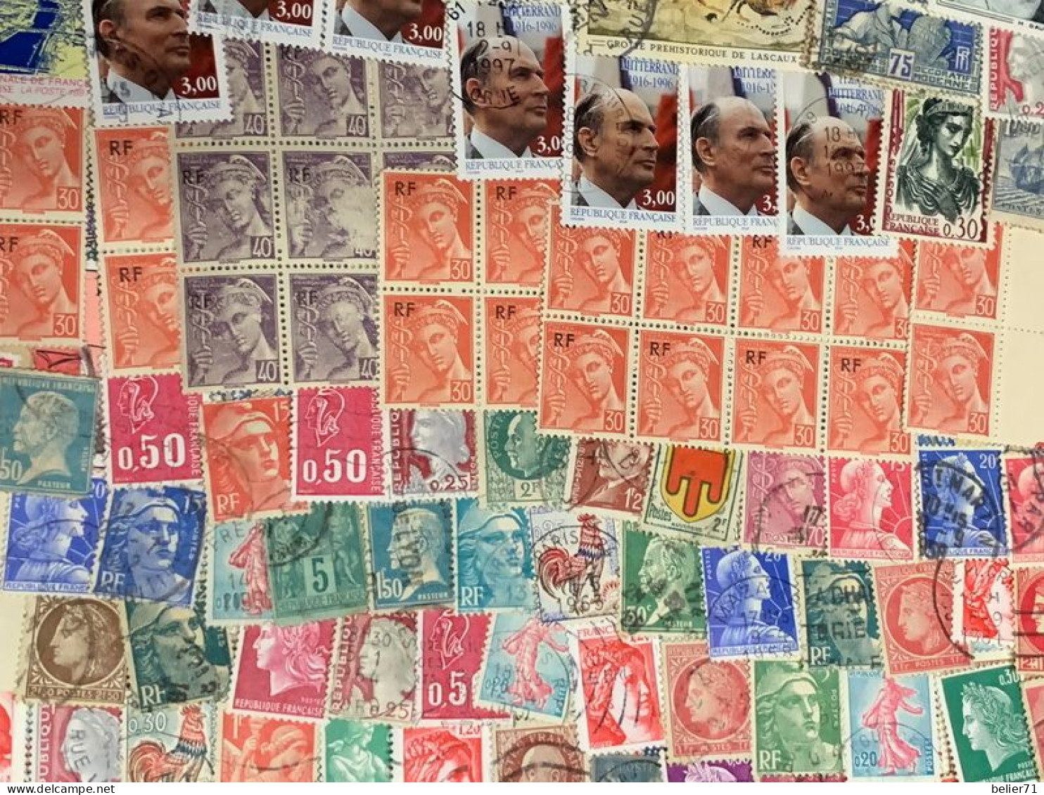 Vrac de timbres de France, toutes périodes, touts états aucun tri particulier fait