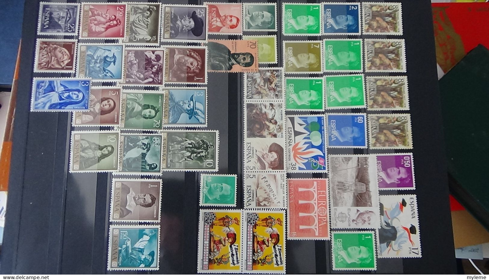 AZ136 Bel ensemble de timbres oblitérés d'Espagne + plaquette de timbres ** de France.  A saisir !!!