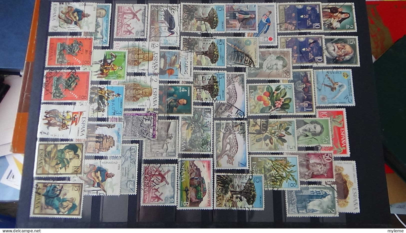 AZ136 Bel ensemble de timbres oblitérés d'Espagne + plaquette de timbres ** de France.  A saisir !!!