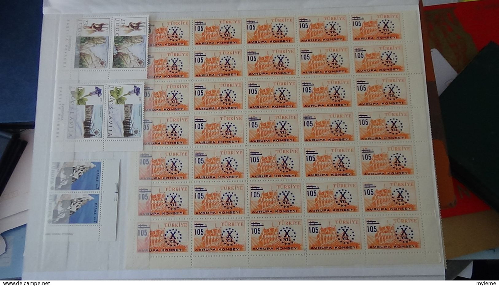 AZ137 Bel ensemble de timbres, fragments de feuilles et blocs ** de divers pays..  A saisir !!!