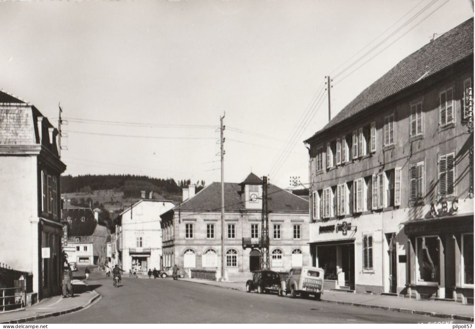 88 - FRAIZE - Rue Maréchal De Lattre De Tassigny  (CPSM 10,5X15) - Fraize