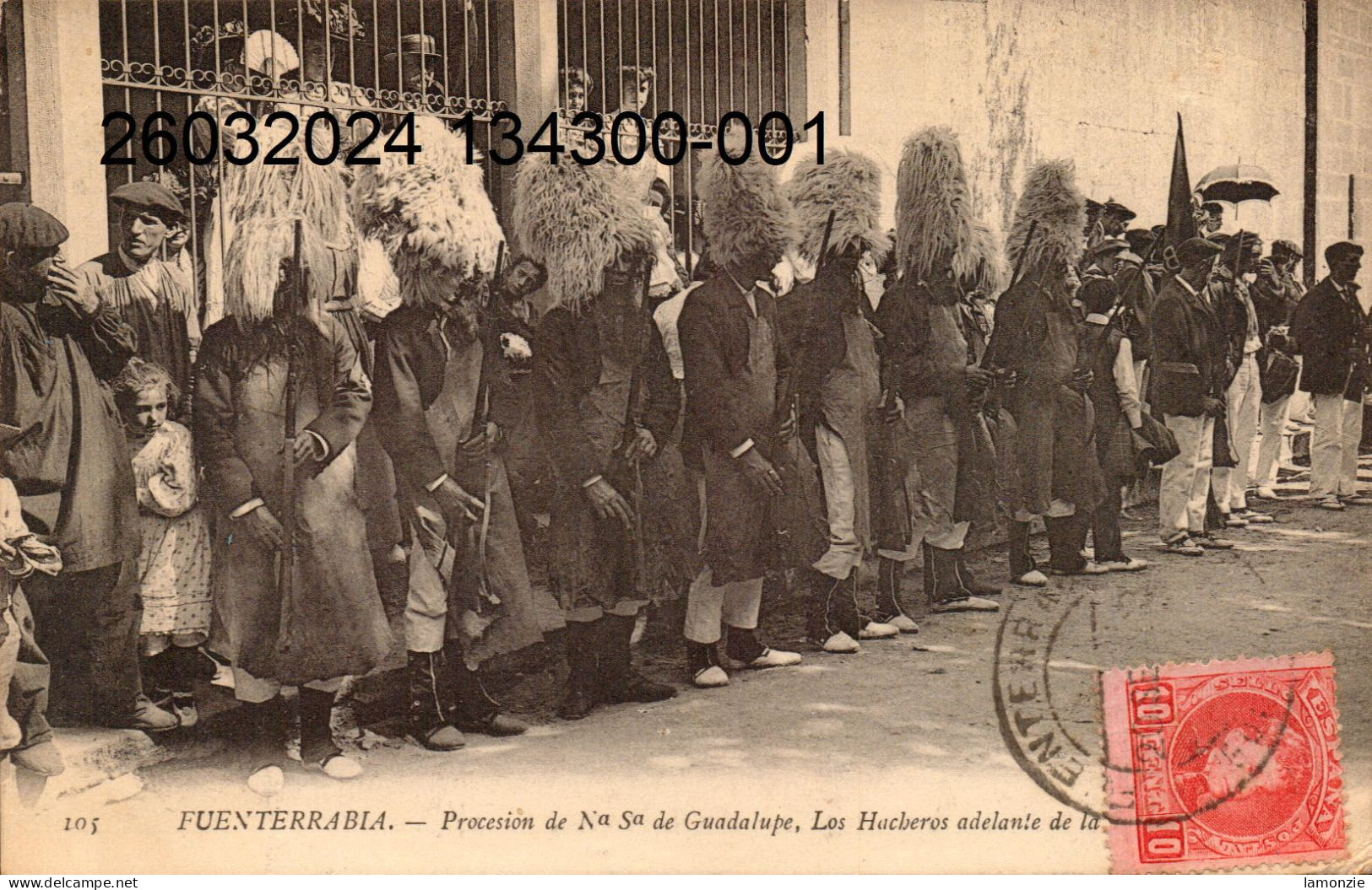 FUENTERRABIA. Cpa. - Procesion De Na Sa De Guadalupe. Los Hucheros Adelante De La Iglesia. (scans Recto-verso) - Guipúzcoa (San Sebastián)