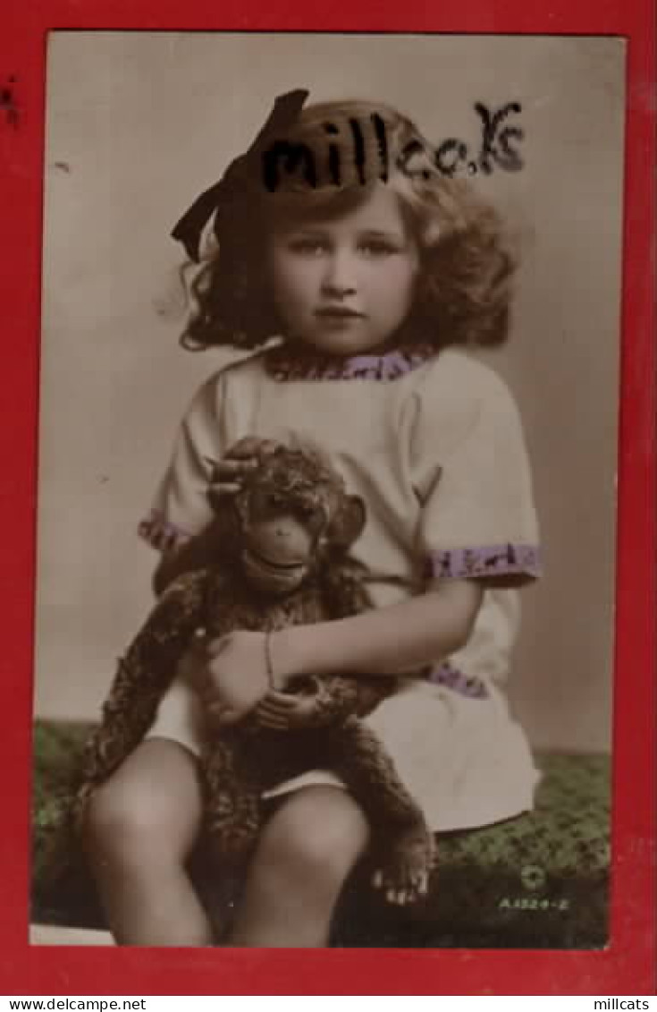 EDWARDIAN GIRL WITH TOY MONKEY  LOVELY TINTED RP  Pu 1918 - Spielzeug & Spiele