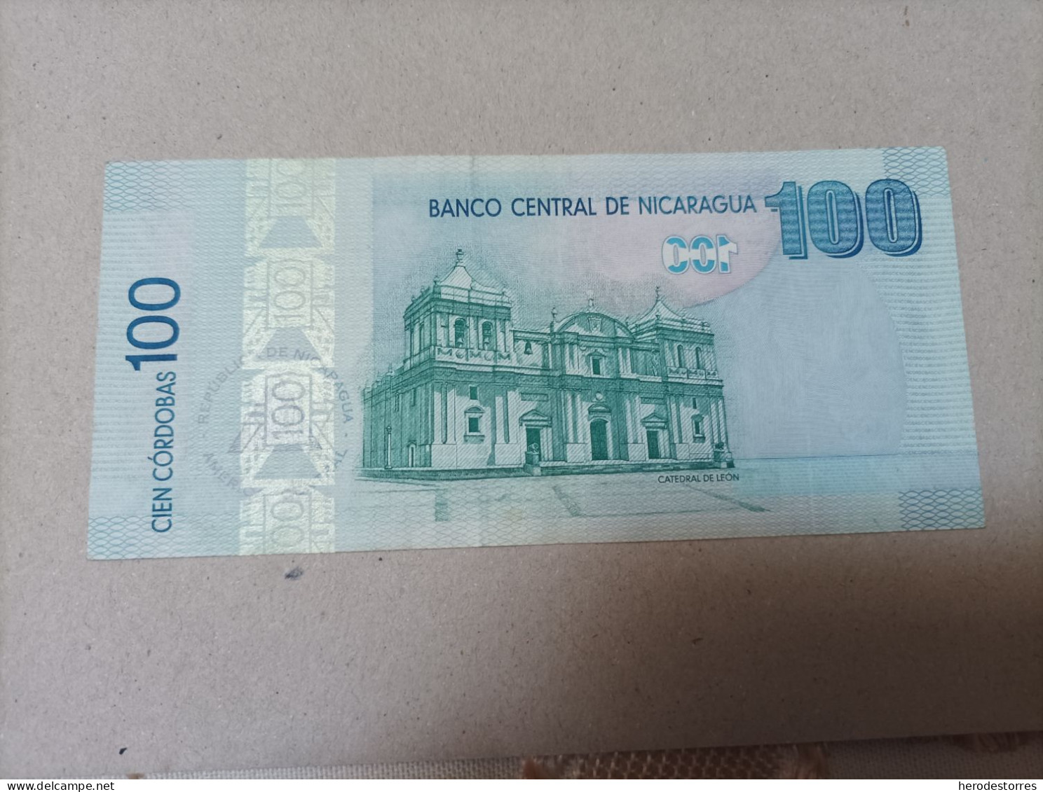 Billete Nicaragua, 100 Córdobas, Año 2007, Serie A - Nicaragua