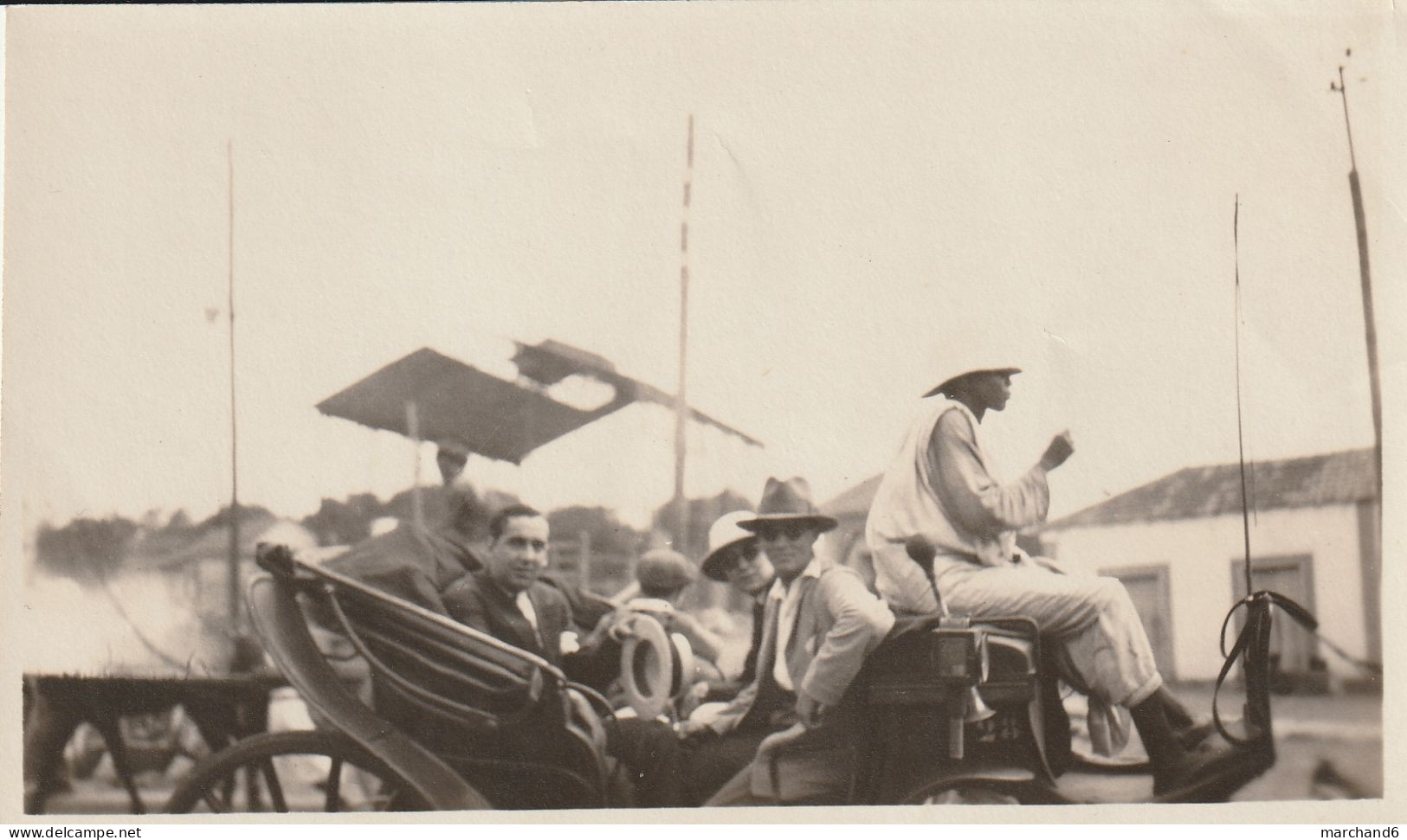 Photo Vietnam Personnalité En Voiture à Cheval Coloniaux 141x84 Lieu Inconue ? - Vietnam