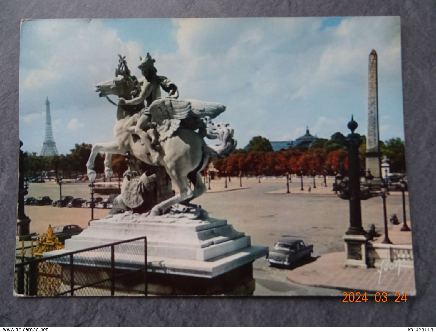 LE MERCURE DE COYSEVOX - Statues