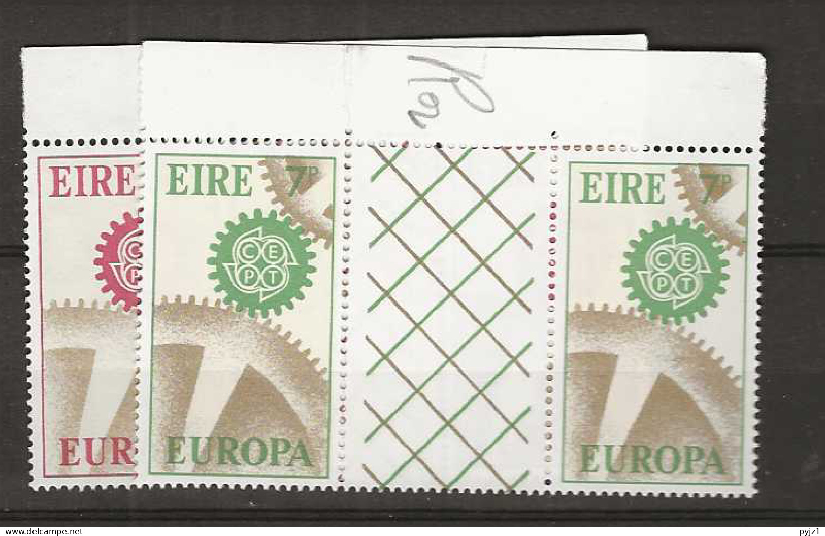 1967 MNH Ireland Mi 192-93 Gutter Pairs Folded - Unused Stamps