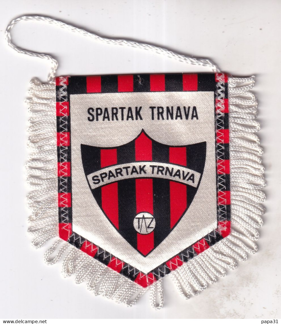 Fanion,Ecusson  SPARTAK TRNAVA - Apparel, Souvenirs & Other
