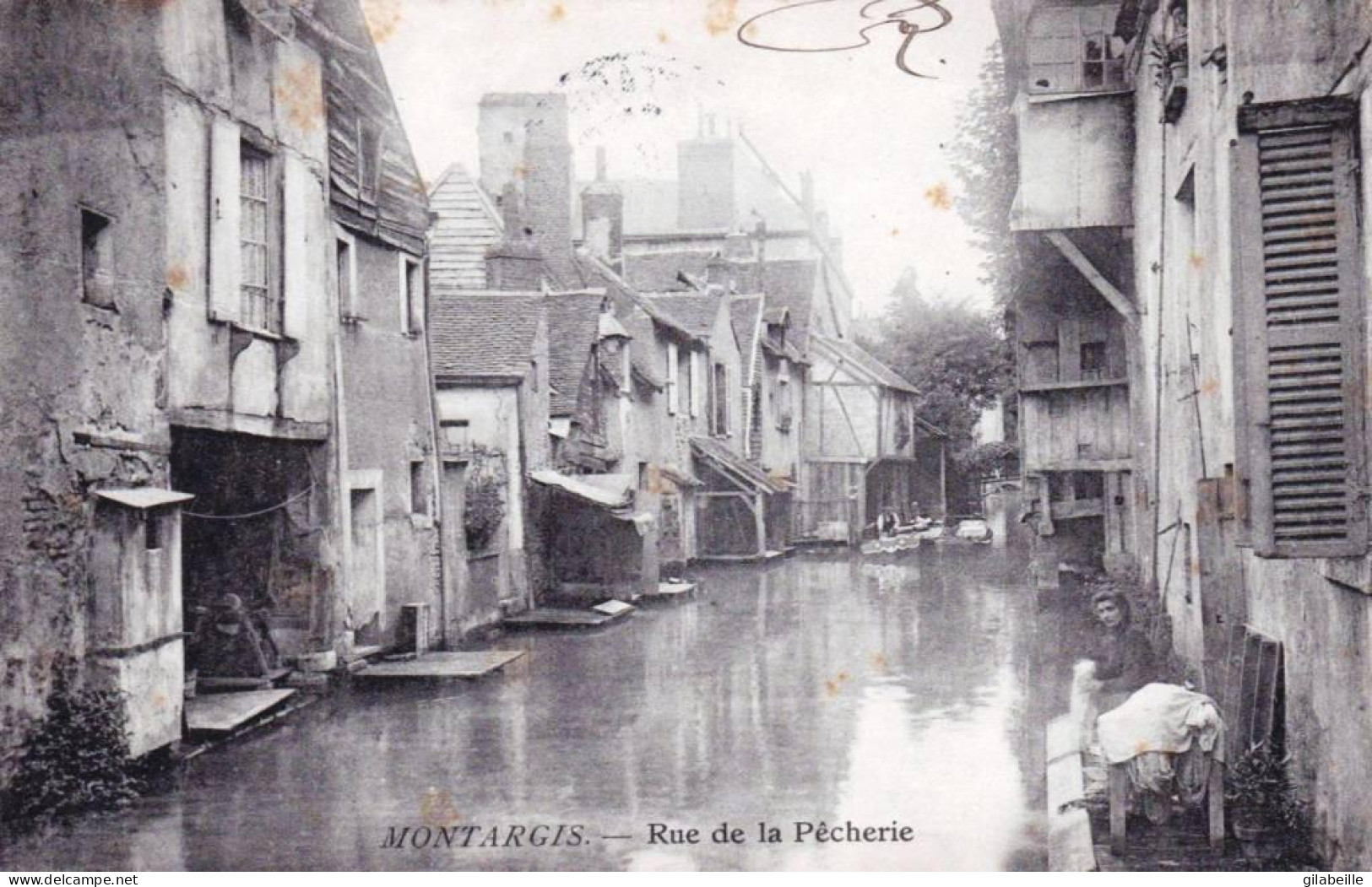 45 - Loiret -  MONTARGIS -  Rue De La Pecherie - Lavandiere - Montargis